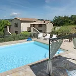 Willa Val Di Marco 12, Emma Valfabbrica
