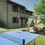 Val Di Marco 12, Emma Villa
