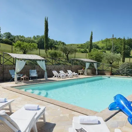Villa Val Di Marco 12, Emma Valfabbrica