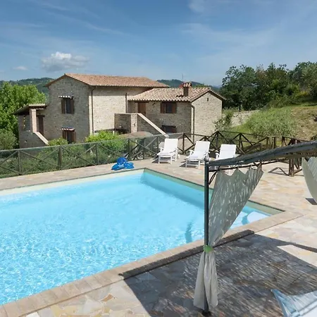 Villa Val Di Marco 12, Emma Valfabbrica