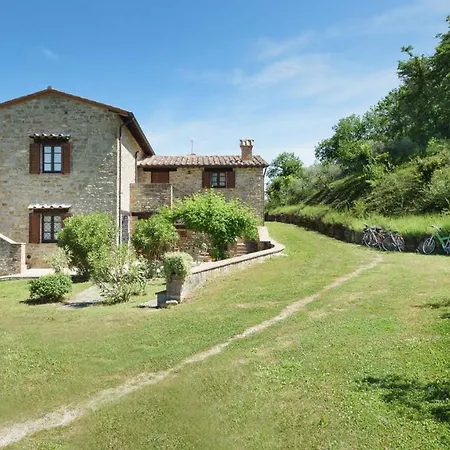 Val Di Marco 12, Emma Villa