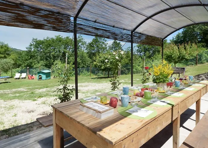 Willa Val Di Marco 12, Emma Valfabbrica