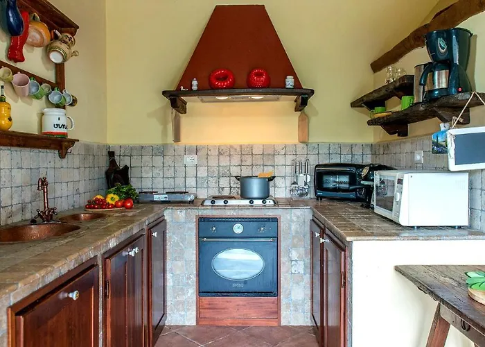 Willa Val Di Marco 12, Emma