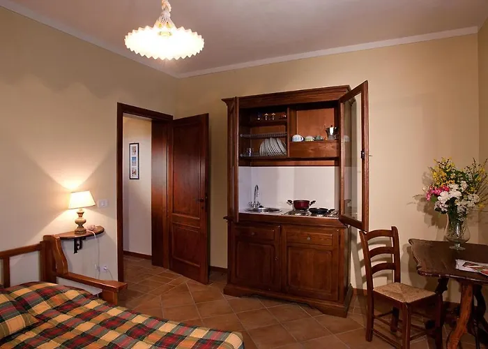 Val Di Marco 12, Emma